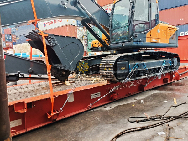 KOMAI DX210 Crawler Excavator