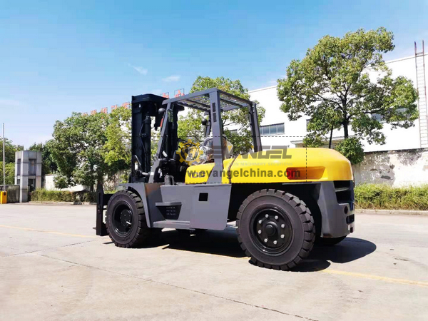 1 Unit TEU Forklift FD100T