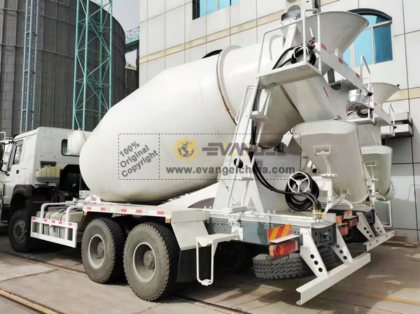 HOWO CLW5250GJBZ4 Concrete Mixer Trucks