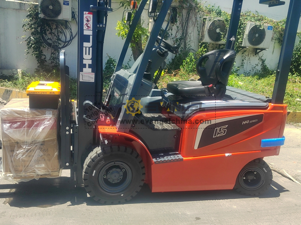 HELI CPD15 Forklift