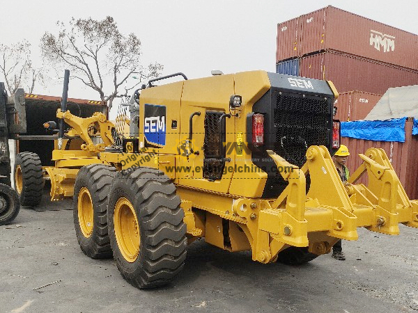 SEM 920F Motor Grader