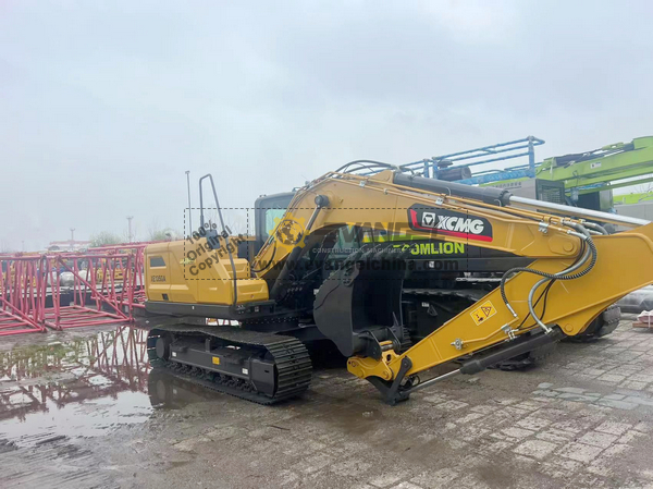 XCMG XE135GA Excavator