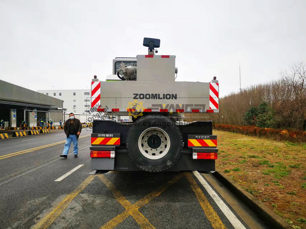 ZOOMLION Truck Crane ZTC251V451