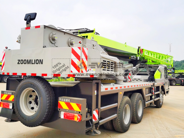 ZOOMLION ZTC250A552 Truck Crane