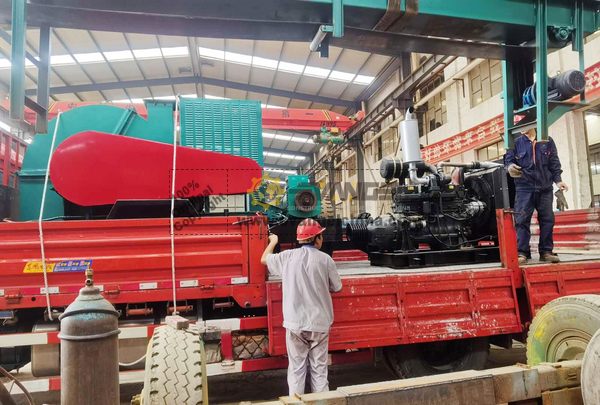 PNG 1 HONGXIN HX1212 Wood Chipper 1 LUTONG LT1004 Tractor