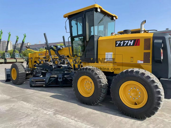 CHANGLIN 717H Motor Grader