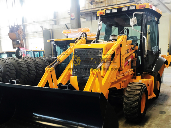 CHANGLIN Backhoe Loader