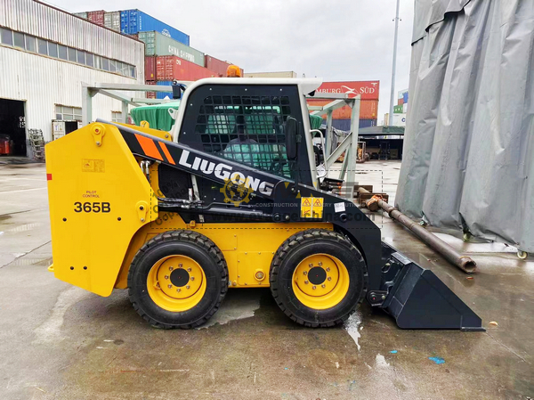 Mexico - 1 Unit SEM 922F Motor Grader & 1 LIUGONG CLG6618E Road Roller & 1 LIUGONG CLG365B Skid Steer Loader