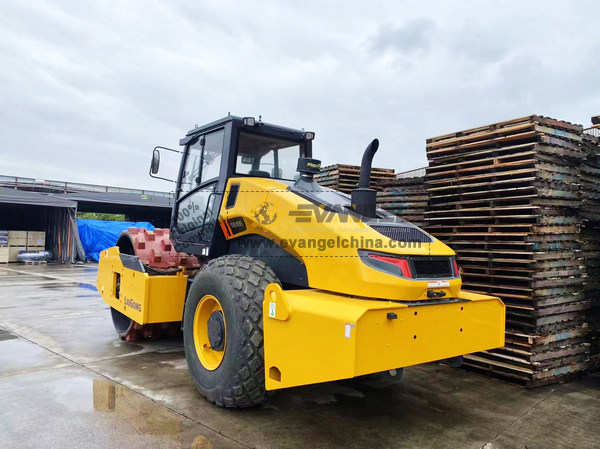 Mexico - 1 Unit SEM 922F Motor Grader & 1 LIUGONG CLG6618E Road Roller & 1 LIUGONG CLG365B Skid Steer Loader