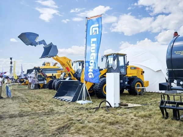 LIUGONG Strengthens Central Asia Presence at Jana Dala / Green Day 2026