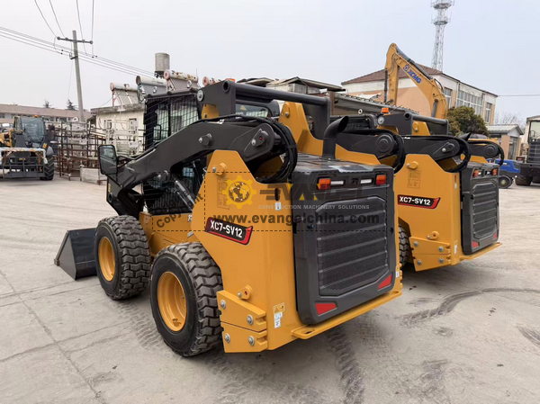 XCMG XC7-SV12 Skid Steer Loader